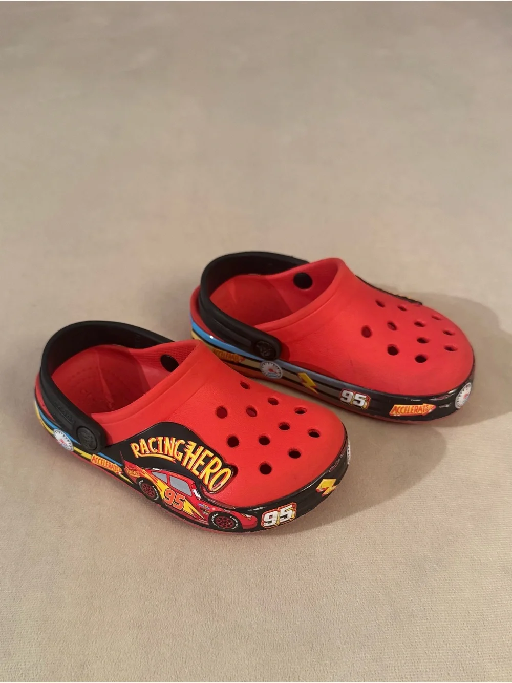 Toddler 8C Lightening McQueen Crocs
